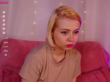 Nude cam girl alice_in_boobsland image #3616034