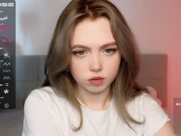 Nude cam girl small_blondee image #4509019