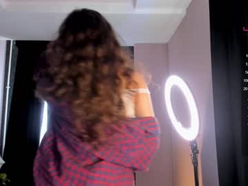 Nude cam girl scottaubrie image #2080215