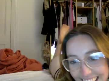 Nude cam girl venusxrising image #2739530