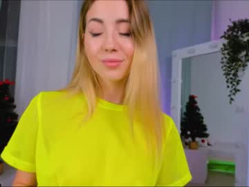 Nude cam girl emmi_rosee image #3353508