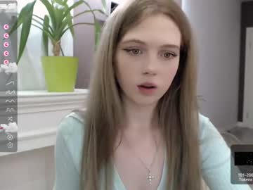 Nude cam girl small_blondee image #2092558