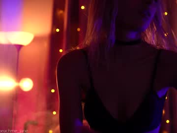 Nude cam girl peach_me image #893883