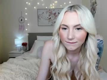 Nude cam girl xolunarae image #6876226