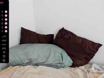 Nude cam girl chantarra image #6724909