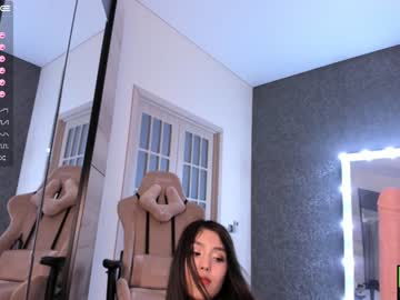 Nude cam girl aura_kiss image #1802772