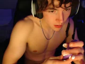 Nude cam man iantease image #3723381
