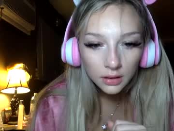 Nude cam girl katlatte image #5798601