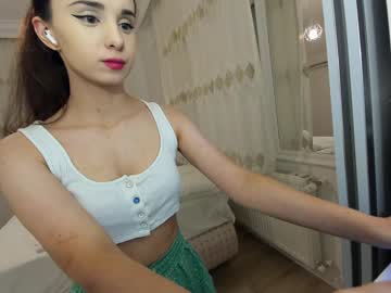 Nude cam girl ehotlovea image #3326690