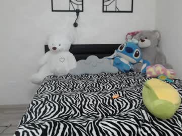 Nude cam girl kira_little image #4870112