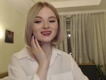 Nude cam girl yvaine777 image #819654