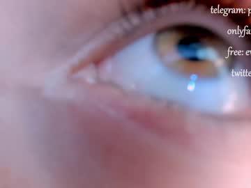 Nude cam girl evaava image #2614161