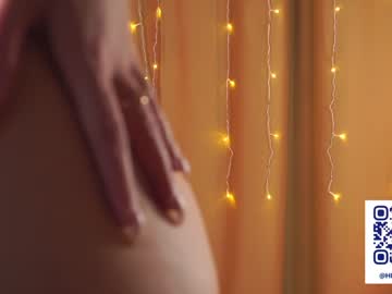 Nude cam girl helenmoors image #4756858
