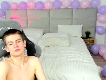 Nude cam man cute_thomas image #3749133