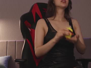 Nude cam girl angella_kleee image #5016478