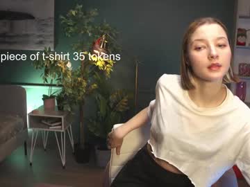 Nude cam girl little_dorothy_ image #1165659