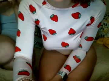Nude cam couple littlelunaishorny image #1146216