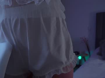 Nude cam girl houseofkei image #2756174