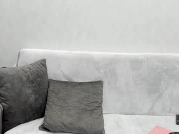 Nude cam girl aria_diaz image #3189943