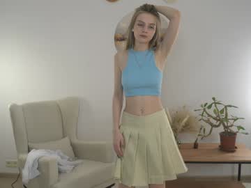 Nude cam girl typhoongirl image #7015783