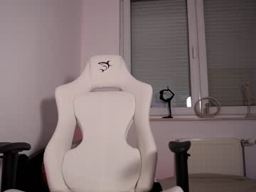 Nude cam girl aria_diaz image #6198070