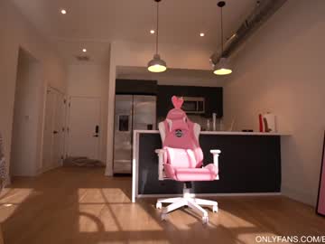 Nude cam girl bailey_eilish image #5673349