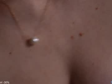 Nude cam girl _blackbee_ image #3269973