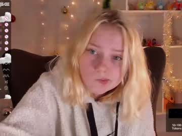 Nude cam girl lime_cat_nana image #3422728