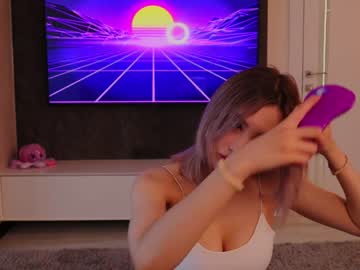 Nude cam girl angella_kleee image #4171708