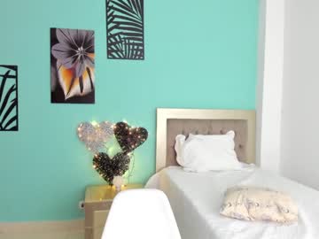 Nude cam girl roberta_lipa image #3656427