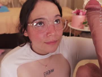 Nude cam girl chery_lady22 image #4674185