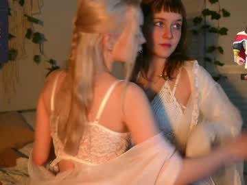 Nude cam girl mother__of__dragons image #6060343