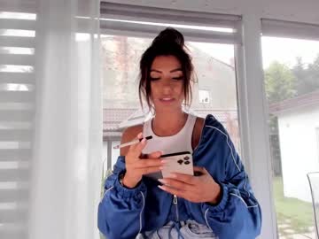 Nude cam girl miss_diamond__ image #1830206