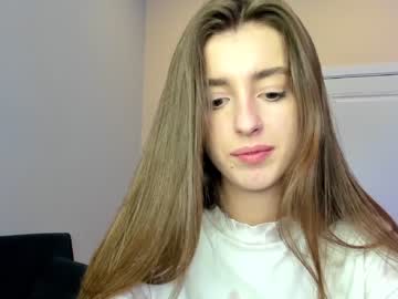 Nude cam girl coy_amina_ image #3424744