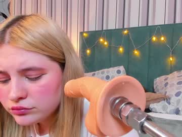 Nude cam girl miraclark1 image #1700322