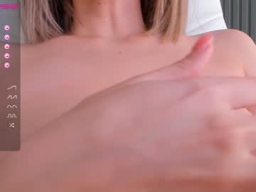 Nude cam girl hee_jin image #2288193