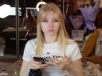 Nude cam girl bestblondiiecb image #6255388