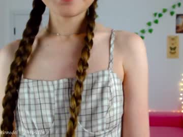 Nude cam girl ambertan1 image #4361393
