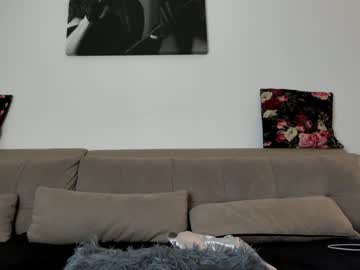Nude cam girl 9harlotte99 image #2854459