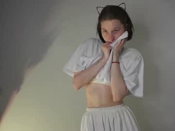 Nude cam girl kisskiss_mourmeow image #7054051