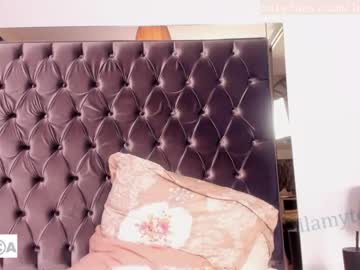 Nude cam girl lilamytee1 image #2084510