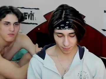 Nude cam man kevin_hug image #3288911