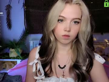 Nude cam girl small_blondee image #4816447