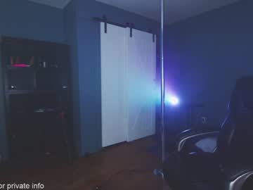 Nude cam girl aynmarie image #5273548