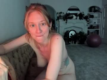 Nude cam girl pretendlunch image #1892047