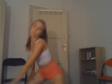 Nude cam girl inocent_student17 image #4943160