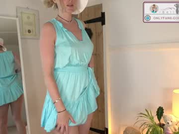 Nude cam girl belle_jlou image #2657626