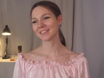 Nude cam girl kateuwugirl image #5598935