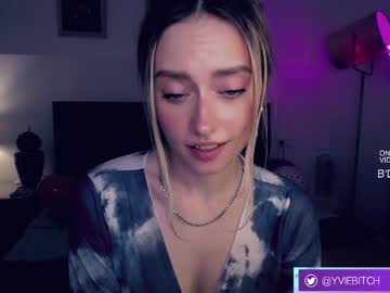 Nude cam girl _yvie_ image #4847190