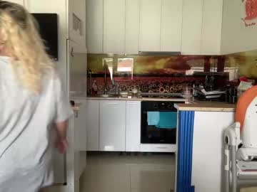 Nude cam girl kiradivine image #4717205